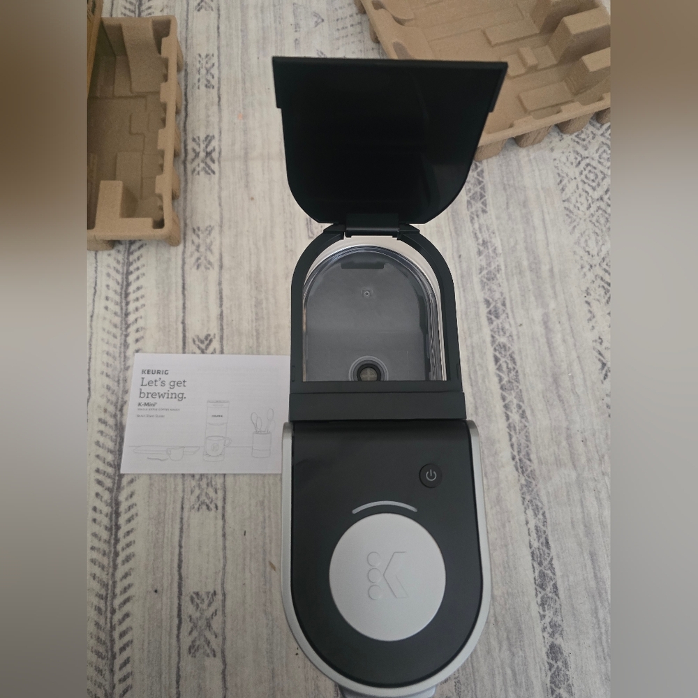 Keurig Matte Black Hot Beverage K-Mini Single Serve Coffee Maker K-Cup - Picture 12 of 16